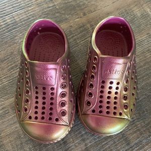 NWOT natives shoes. Size c4